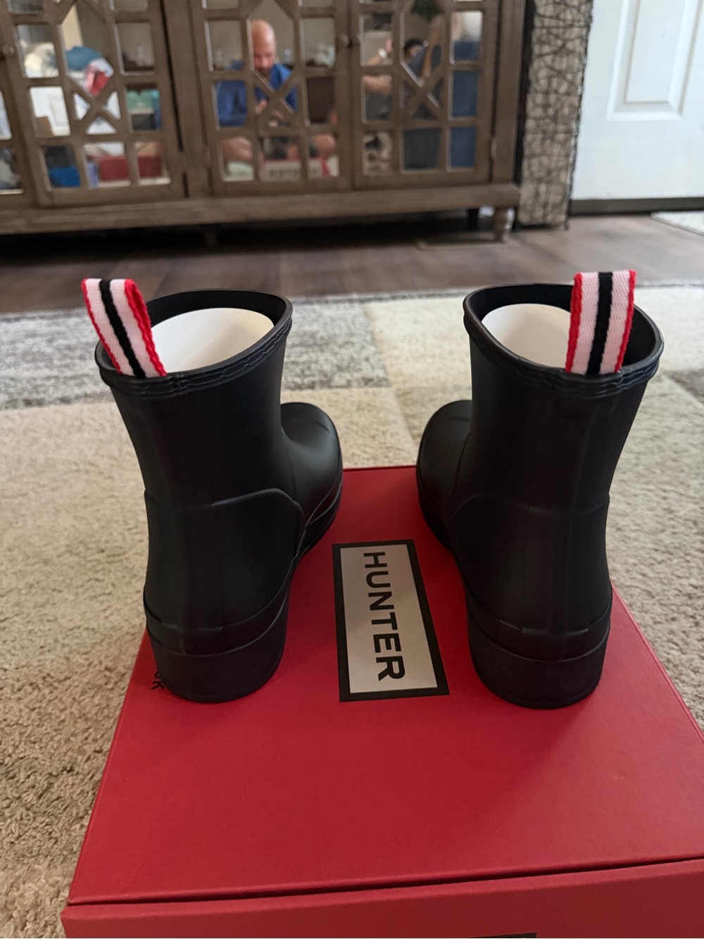 NWT Hunter Black Women's Short Play Boot - Matte Black Size 9 - Picture 2 of 4
